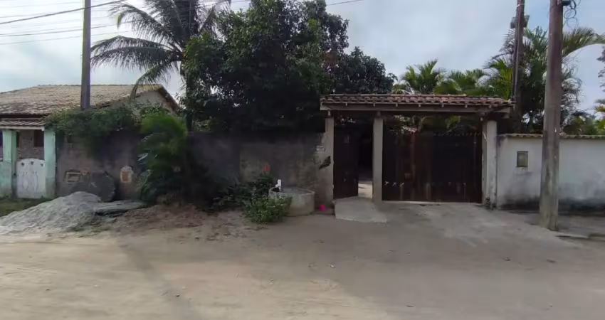 Casa à venda no Nova Califórnia (Tamoios), Cabo Frio 