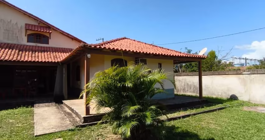 Casa à venda – rua princesa isabel - localização privilegiada, próximo à base da marinha e ao trevo de búzios.