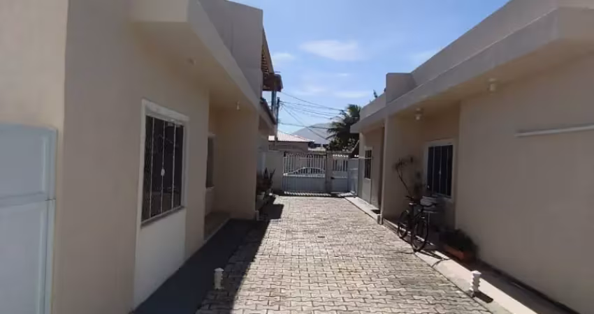 Casa em condomínio fechado com 2 quartos à venda na Rua faneca, Barra de São João, Casimiro de Abreu