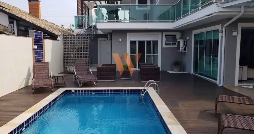 LINDA CASA com 220m² à VENDA - em JURERÊ IN – Florianópolis/SC!