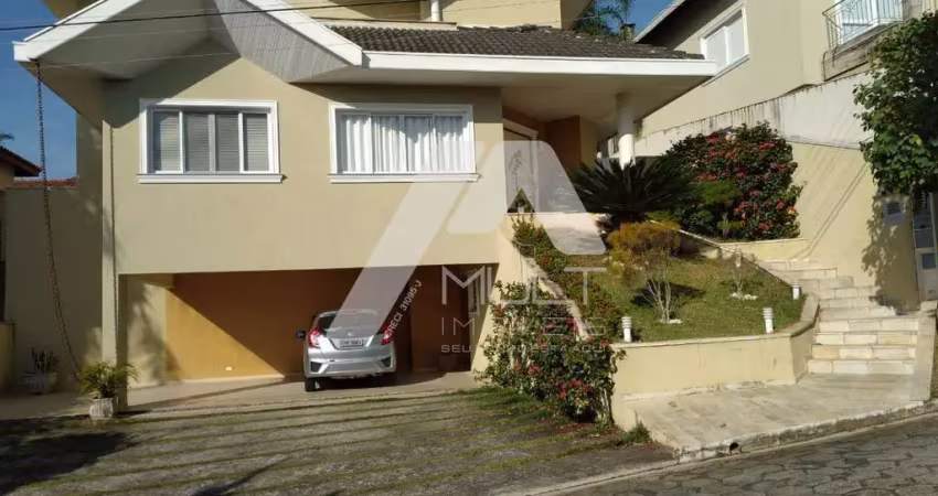 Lindo sobrado negocio de ocasião   condomínio coleginho    04 dormitórios   264m