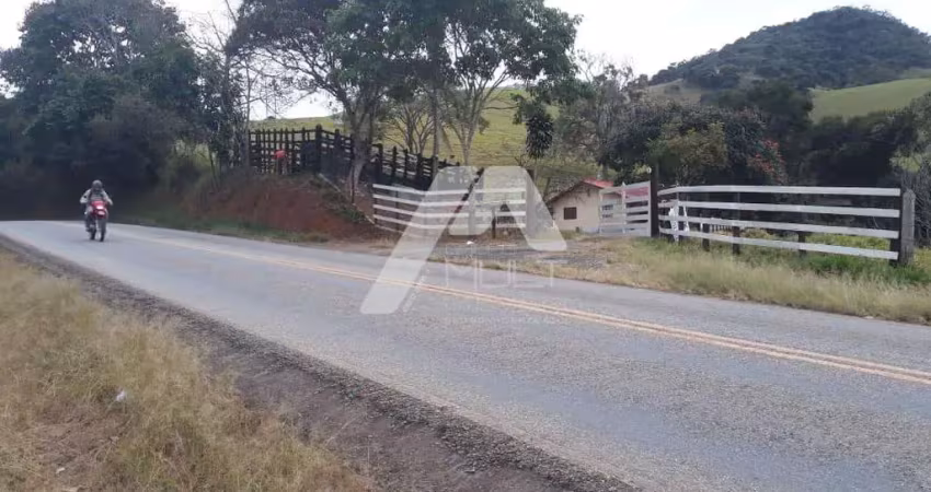 Chácara / sítio com 3 quartos à venda no Centro, Piranguinho 