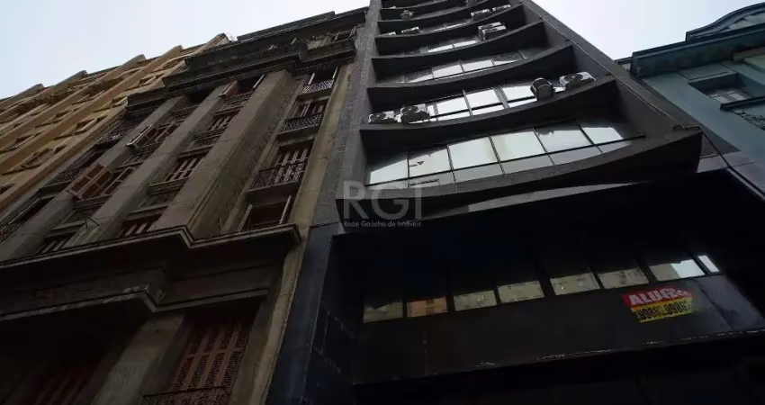 Sala comercial para alugar na Praça Otávio Rocha, Centro Histórico, Porto Alegre