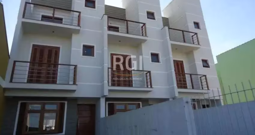 Casa com 3 quartos à venda na Rua Hugo Nelson Magalhães, Rubem Berta, Porto Alegre