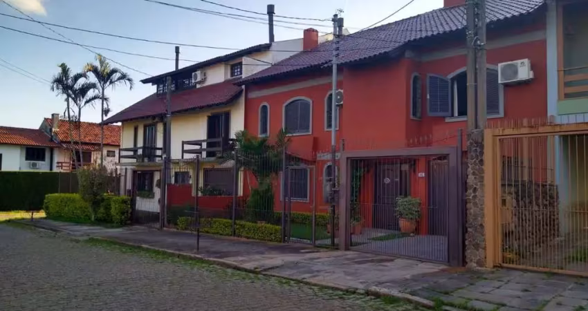 Casa com 4 quartos à venda na Rua Mário Assumpção, 31, Serraria, Porto Alegre