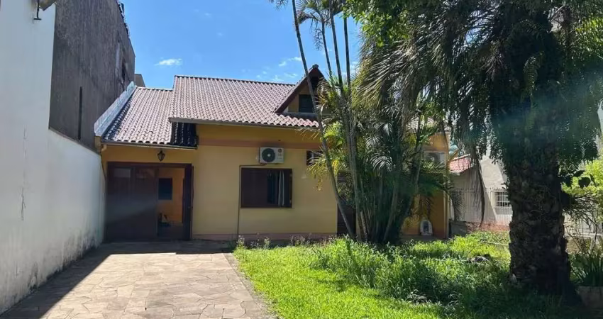Casa com 4 quartos à venda na Avenida Farroupilha, Nossa Senhora das Graças, Canoas