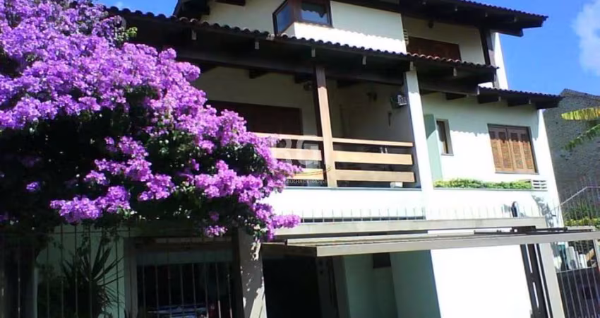 Casa Condominio para Venda - 305m², 4 dormitórios, 2 vagas - Nonoai