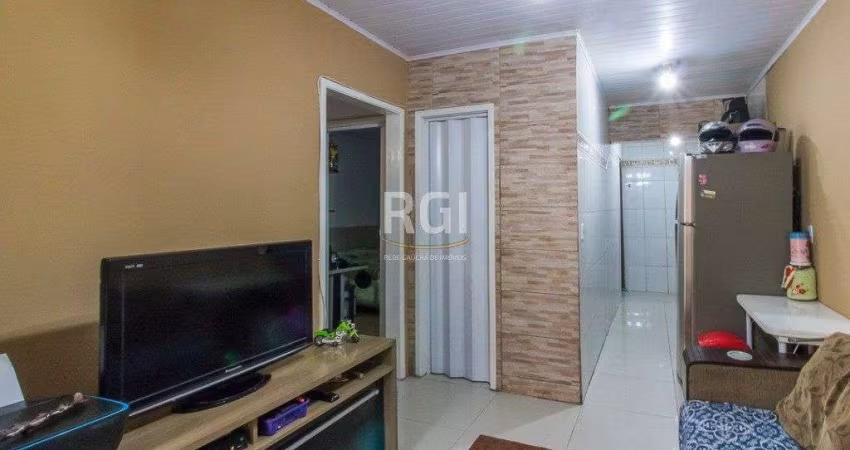 Casa Condominio para Venda - 35.93m², 2 dormitórios, 1 vaga - Lomba do Pinheiro