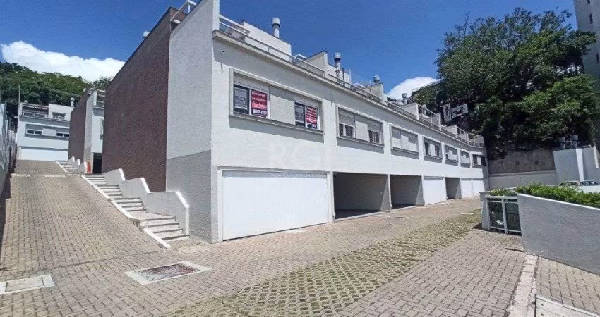 Casa Condominio para Locação/Aluguel - 273m², 3 dormitórios, sendo 2 suites, 3 v