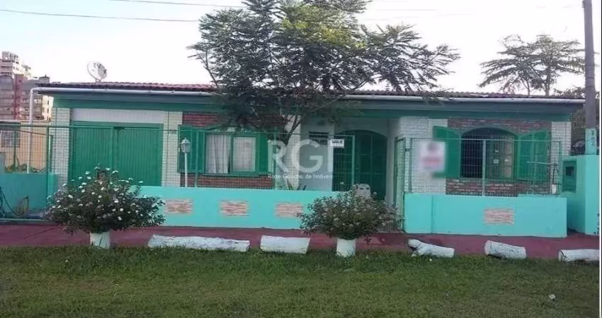 Casa para Venda - 170m², 5 dormitórios, 1 vaga - Predial