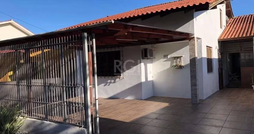 Casa para Venda - 300m², 2 dormitórios, 3 vagas - Nossa Senhora das Graças