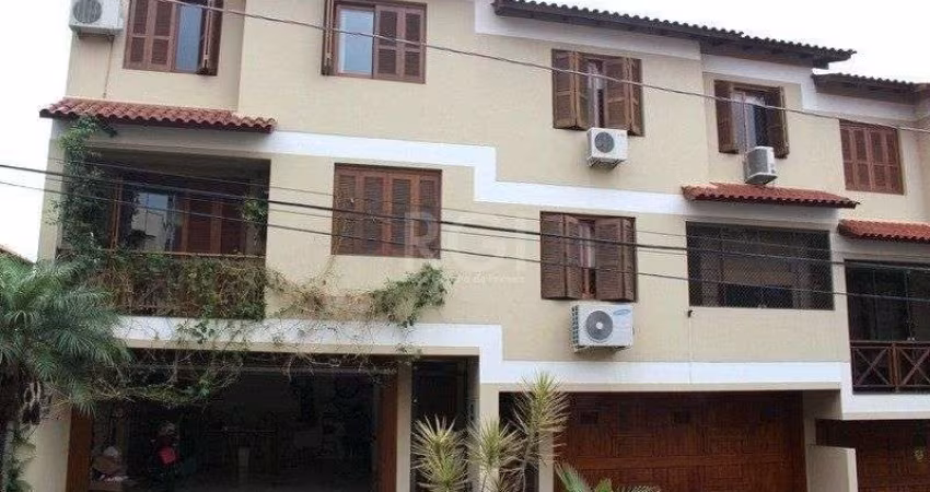 Casa para Venda - 179.4m², 3 dormitórios, sendo 1 suites, 4 vagas - Jardim São P