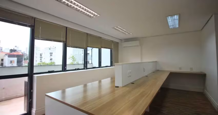 Sala comercial para alugar na Avenida Taquara, 98, Petrópolis, Porto Alegre