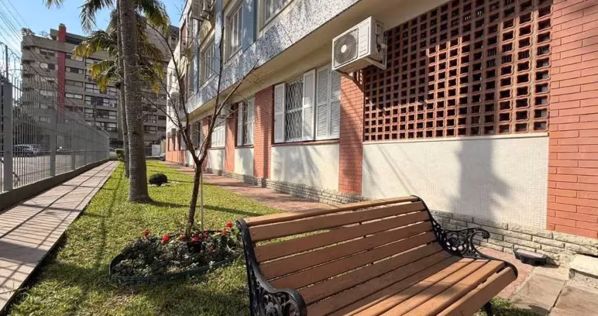 Apartamento com 4 quartos à venda na Rua Adriano Ribeiro, 37, Menino Deus, Porto Alegre