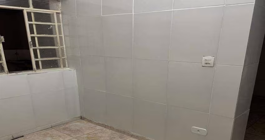 Casa com 1 quarto para alugar na Travessa Doutor Walker da Costa Barboza, Vila Dionisia, São Paulo