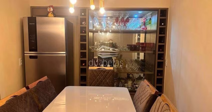 Uma elegante Casa no Condomínio Girassol.