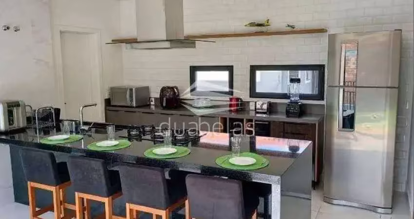 Casa em condomínio fechado com 4 quartos à venda no Centro, Jambeiro 