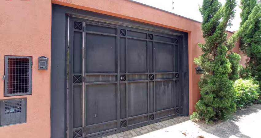 Casa Comercial em Centro - São Carlos, SP