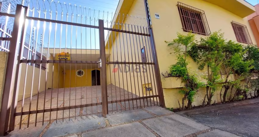 Excelente ponto para clínica, consultório. Casa de Esquina