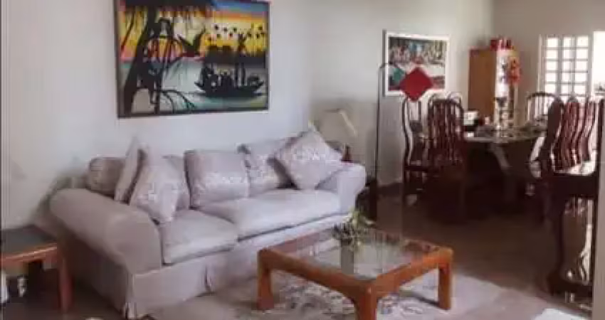 Casa sobrado na divisa com o planalto paraiso - são carlos