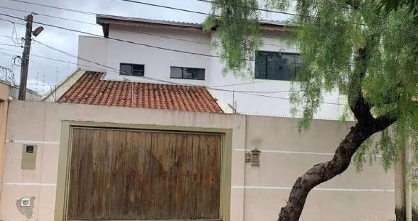 Casa em Jardim Bandeirantes - São Carlos, SP