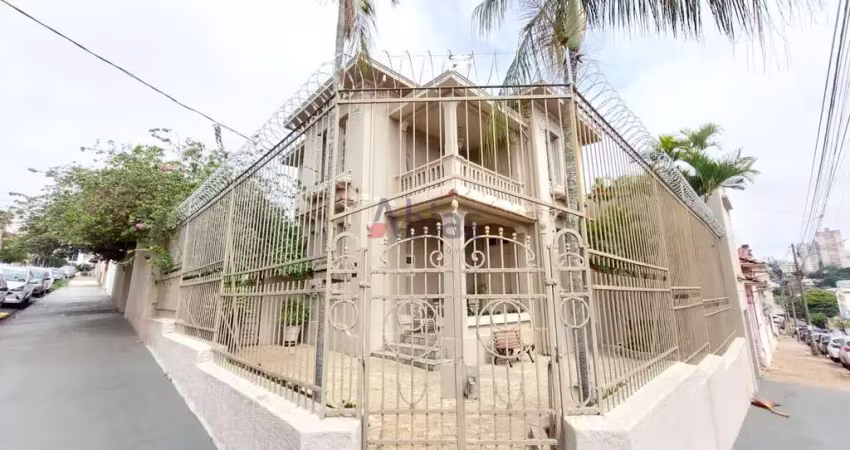 Casa em Centro  -  São Carlos
