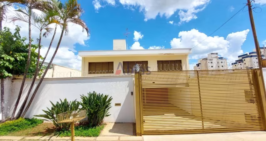 Casa em Centro  -  São Carlos