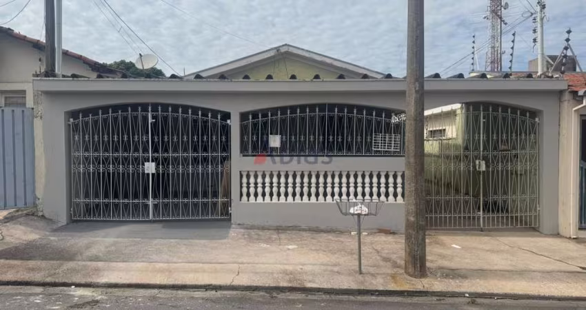 Casa à Venda em Vila Boa Vista - 2 Dorms, 182.52m² por R$300k