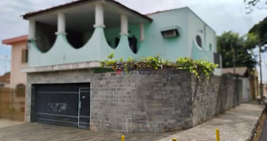 Vende Casa Sobrado em Jardim Cruzeiro do Sul  -  São Carlos