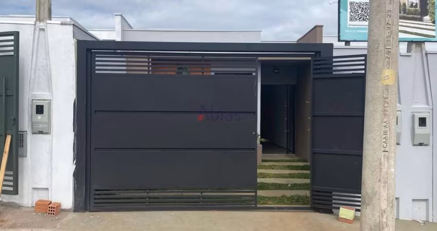 Casa à Venda em Jardim Hikare, São Carlos: 3 Quartos, 68m²