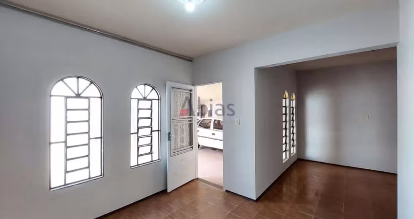 Casa com 3 quartos para alugar na Rua João Leopoldino, 95, Vila Marina, São Carlos