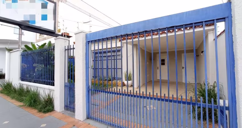 Casa Comercial em Centro - São Carlos, SP