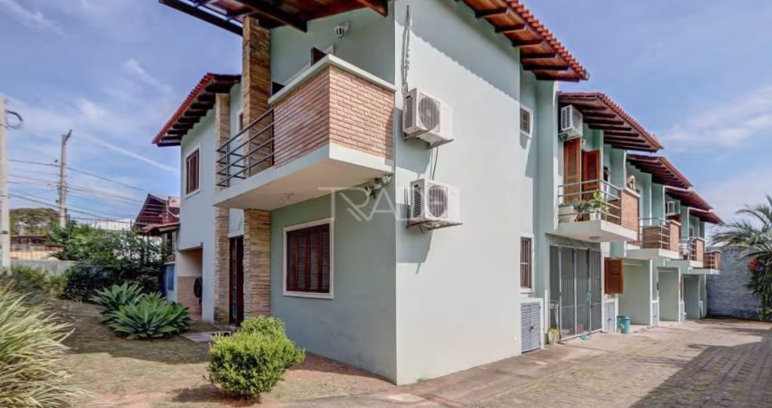 Casa em condomínio fechado com 3 quartos à venda na Rua São Sebastião do Cai, 119, Cristal, Porto Alegre