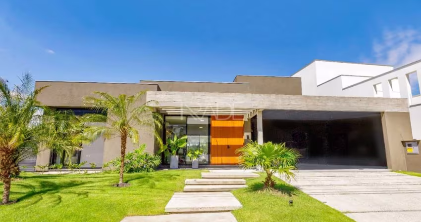 Casa em condomínio fechado com 3 quartos à venda na Avenida Juca Batista, 8000, Belém Novo, Porto Alegre