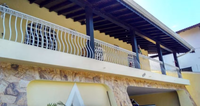 Casa à venda com 451 m², 4 quartos 6 vagas em Taquaral, Campinas