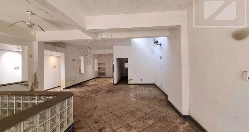 Casa para aluguel com 220 m², 1 quarto em Centro, Campinas