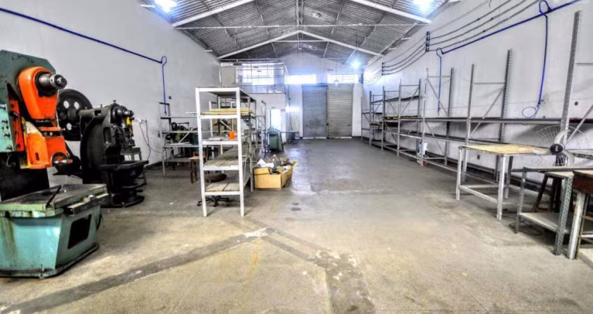 Galpão à venda com 270 m², 4 vagas em Jardim do Trevo, Campinas