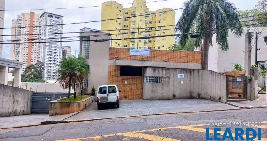 Barracão / Galpão / Depósito à venda na Vila Andrade, São Paulo 