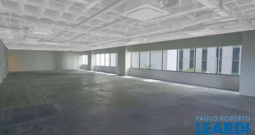 Ponto comercial para alugar na Vila Olímpia, São Paulo 
