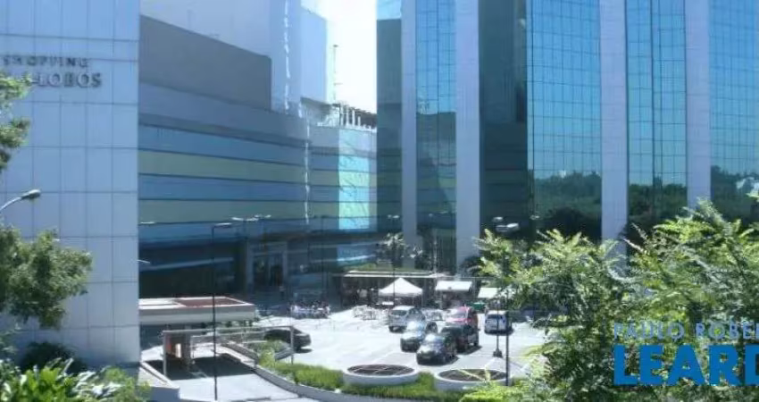 Sala comercial para alugar na Vila Olímpia, São Paulo 