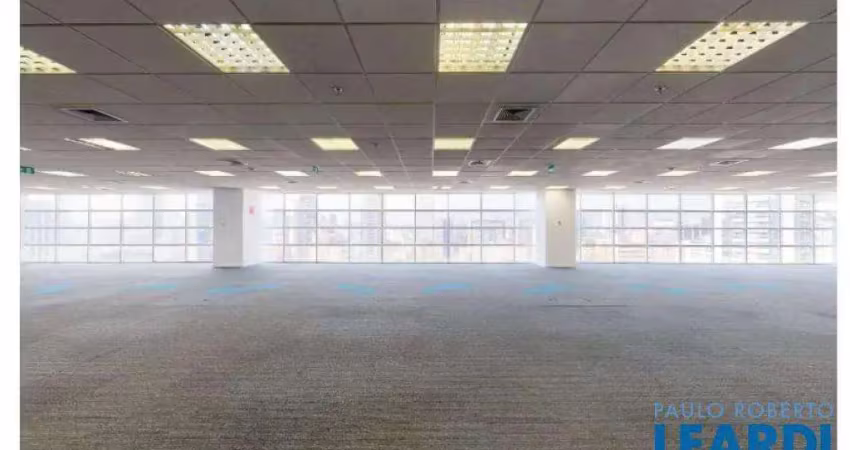 Ponto comercial para alugar na Vila Olímpia, São Paulo 