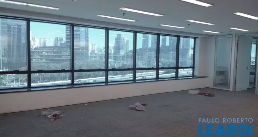 Ponto comercial à venda na Vila Olímpia, São Paulo 