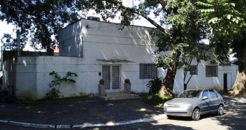 Casa com 4 quartos para alugar no Brooklin, São Paulo 