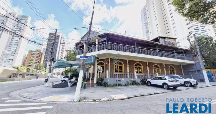 Casa comercial à venda no Brooklin, São Paulo 