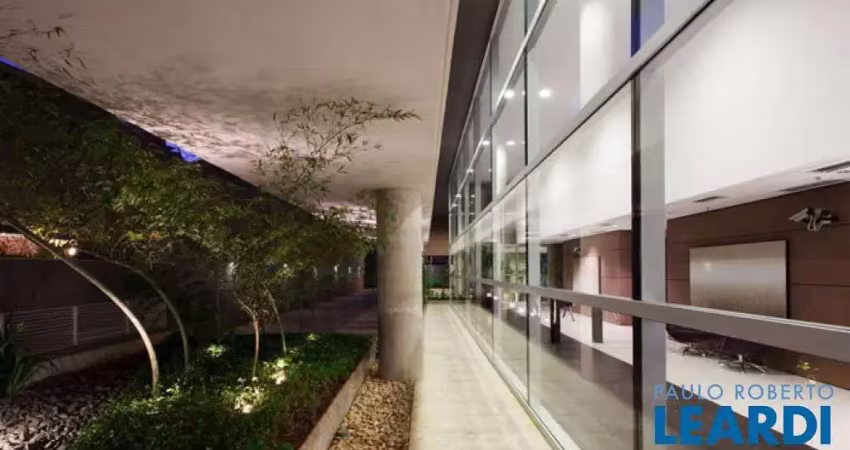 Sala comercial à venda em Pinheiros, São Paulo 