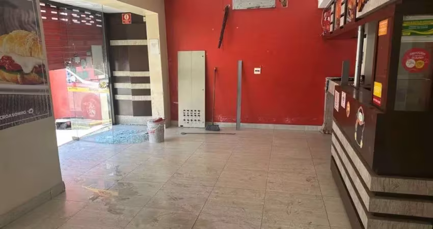 Casa com 3 quartos para alugar no Campo Belo, São Paulo 