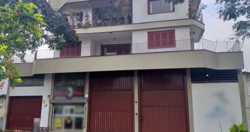 Apartamento de 200 m², com 03 dormitórios (sendo um deles uma suíte), para aluguel