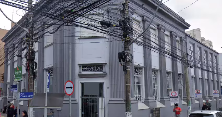 Prédio comercial de 805 m², com várias salas, para venda