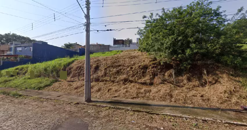 Terreno de 463,62 m², com 12,21 m de frente, em bairro nobre, para venda