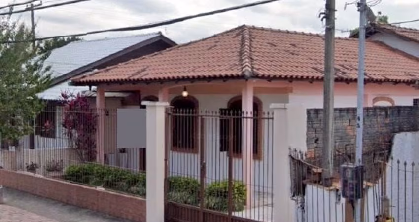 Casa de 170 m², com 02 dormitórios (sendo um deles uma suíte), para venda